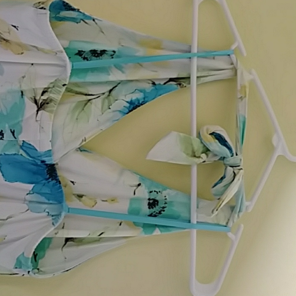 Sundress - Picture 3 of 3